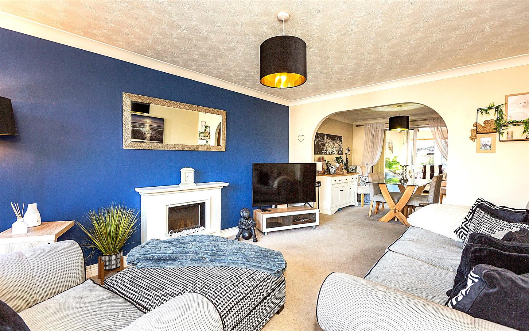 Ffordd Dryden, Killay, Swansea, SA2 7PA